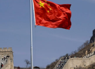 China prohíbe temporalmente la entrada al país de extranjeros por coronavirus