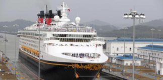 Un crucero con personas aisladas por gripe se abastecerá en aguas de Panamá