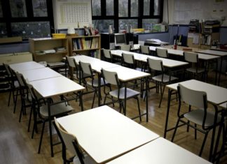 Unesco: El coronavirus ha dejado a 290 millones de escolares sin colegio