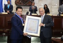 Congreso Nacional condecora al Pastor evangélico Guillermo Maldonado por su trayectoria espiritual