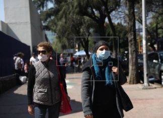 México estima mayor número de contagios de COVID-19 a finales de abril