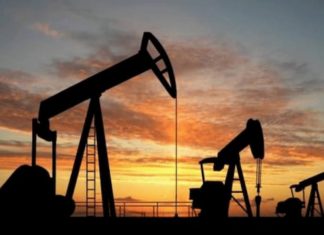Petróleo de Texas abre con una caída del 3,67 % golpeado por la baja demanda
