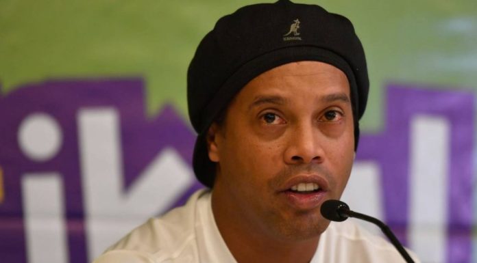 Ronaldinho, un mago del balón que acumula deudas y problemas con la Justicia