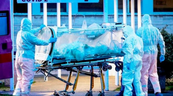 España mantiene repunte del coronavirus, con 757 muertos en últimas 24 horas