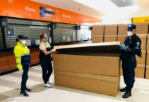 Unos 4.000 ataúdes de cartón para Guayaquil donde siguen recogiendo cadáveres