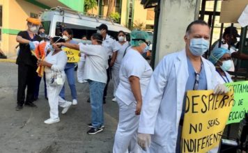 Médicos de la zona norte de Honduras protestan por falta de insumos de bioseguridad