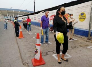 Los dos metros de distanciamiento físico son insuficientes si hace viento
