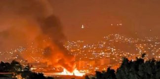 Voraz incendio consume alrededor de 700 puestos en mercado de Comayagüela