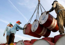 Petróleo de Texas se desploma un 10,26 % por miedo al exceso de oferta