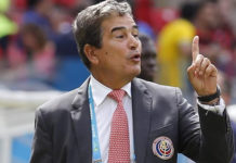 Jorge Luis Pinto califica de «mugre» a hondureño Costly, que lo tachó de loco