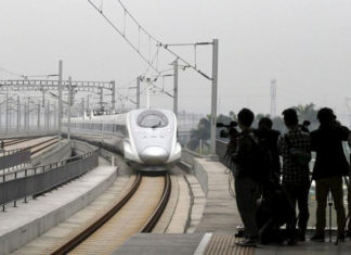 Sale el primer tren de Wuhan tras once semanas de cuarentena