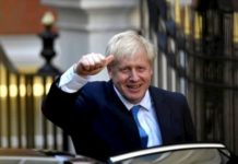 Johnson recibe el alta cuando el R.Unido supera 10.000 muertes por COVID-19