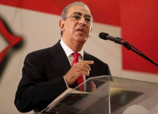 Expresidente Flores dedica carta de despedida a Callejas