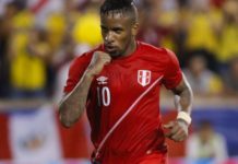 Farfán, tras recorte salarial: «Que jueguen con todo menos con mi dinero»