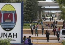 Estrictas medidas de bioseguridad predominan en segunda entrega de títulos en UNAH-VS