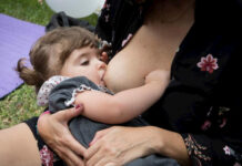 Virólogos alemanes detectan por primera vez COVID-19 en leche materna