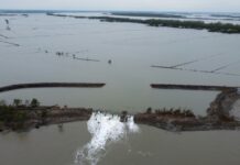 Ciclón deja al menos 95 muertos en Bangladés e India