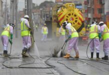 Rociar las calles con desinfectante es peligroso y poco eficaz (OMS)
