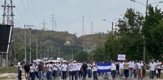 Trabajadores del transporte salen de nuevo a las calles para exigir bono compensatorio