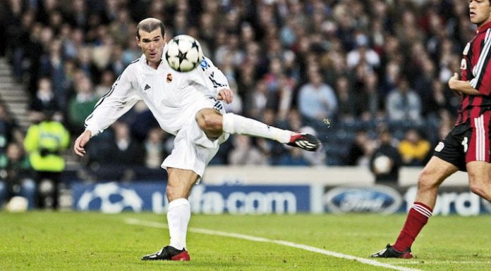 El gol de volea de Zidane al Bayer, elegido el más bello en la Historia de la UEFA