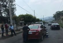 Percance vial deja daños en patrulla policial