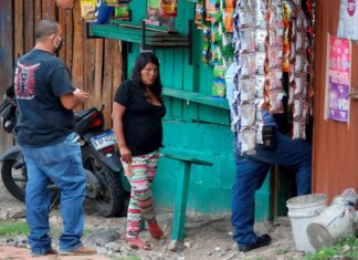 Organismos financieros piden extender moratoria de deuda a países pobres