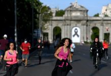 Los españoles salen por fin a pasear y hacer deporte