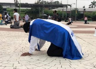 Hondureños están pagando «vicios» como el control del poder, según socióloga