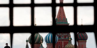 Putin ordena a rusos que vuelvan al trabajo tras seis semanas no laborables