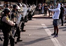 Trump propuso el despliegue de 10.000 militares para frenar las protestas