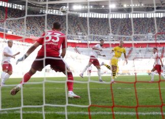Un gol agónico de Haaland le da el triunfo al Dortmund sobre el Fortuna