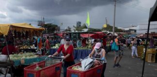 Costa Rica suspende la fase tres de la reapertura debido al récord de casos diarios