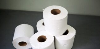 El sentimiento de amenaza ante la covid-19 llevó a almacenar papel higiénico