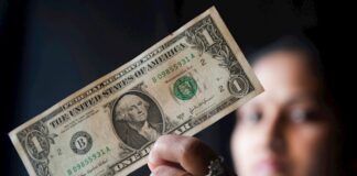 La volatilidad lleva al peso mexicano a superar las 22 unidades por dólar