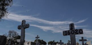 Crean en Ecuador cementerio virtual para honrar a las víctimas de la pandemia