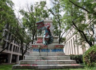 Grupo Latinos por Trump rechaza destrucción de estatuas de figuras hispanas