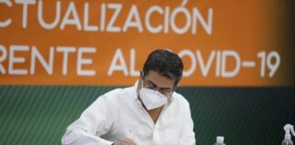 Mesa Intersectorial y Gobierno firman acuerdo de reapertura inteligente de la economía