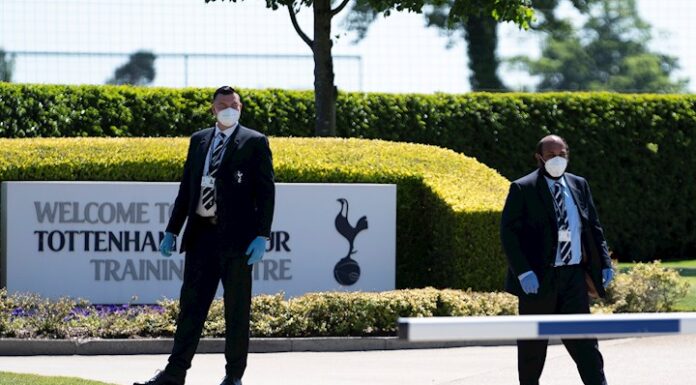 La Premier pide que los aficionados vuelvan a los estadios «lo antes posible»