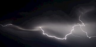 Al menos 83 muertos por el impacto de rayos en el norte de la India