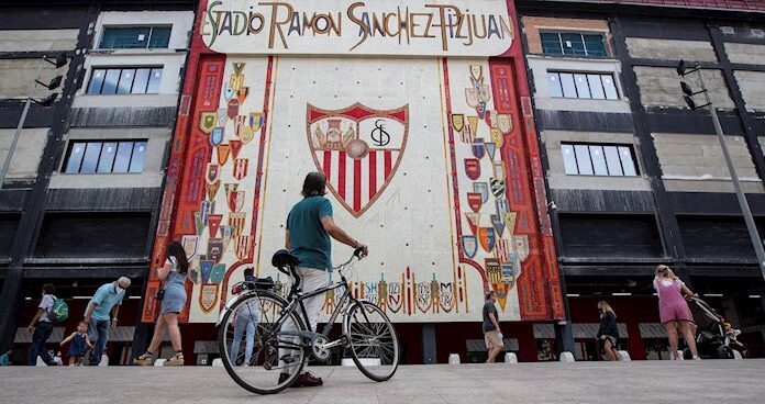 El feliz regreso de Liga Española en el derbi más extraño para las aficiones