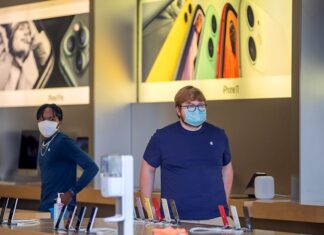 Apple vuelve a cerrar algunas tiendas que había reabierto en EE. UU. por COVID-19