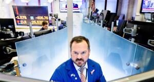 Wall Street cierra en verde y el Nasdaq marca récord, animado por reapertura