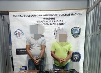 Detienen a dos hombres en posesión de armas de grueso calibre, municiones y dinero en Gracias a Dios