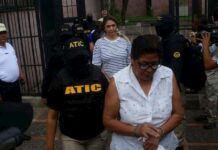 Condenan a más de mil años de cárcel a exfuncionaria de Salud por caso de becas