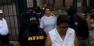 Condenan a más de mil años de cárcel a exfuncionaria de Salud por caso de becas