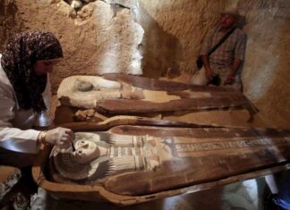 Distancia social y aforo limitado en las excavaciones arqueológicas en Egipto