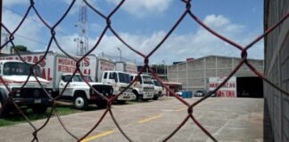 Hombre muere dentro de empresa de mudanzas en la capital