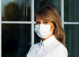 Melania Trump pide llevar mascarilla pese al escepticismo de su esposo Melania Trump