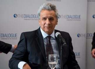 El presidente de Ecuador se comunica con su colega chino por las exportaciones de camarón El presidente de Ecuador, Lenín Moreno. EFE/ Jim Lo Scalzo/Archivo