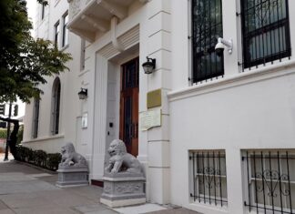 EE.UU. confirma el arresto de tres investigadores chinos y busca otra en el consulado consulado chino